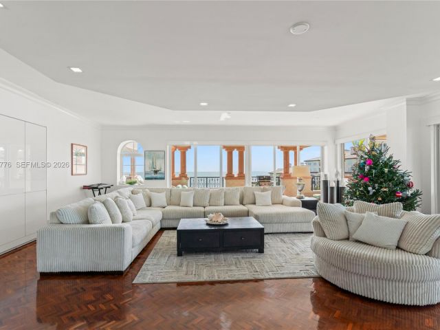 Продажа квартиры #7777 - фото 7096675