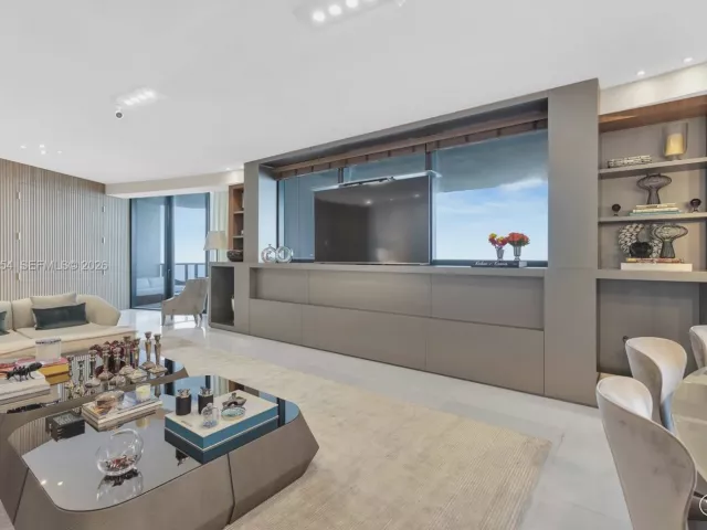 Продажа квартиры #4601 - фото 7101843