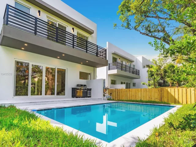 Дом в аренду по адресу 1703 SW 23rd St - фото 7099154