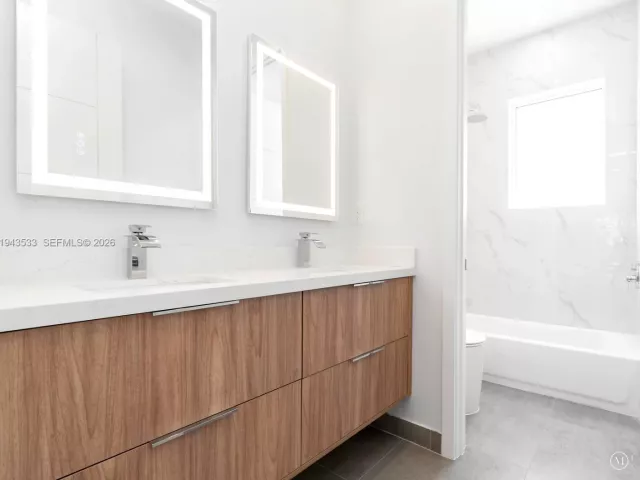 Дом в аренду по адресу 1703 SW 23rd St - фото 7099162