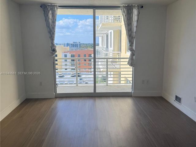 Квартира в аренду номер1027 - фото 7438985