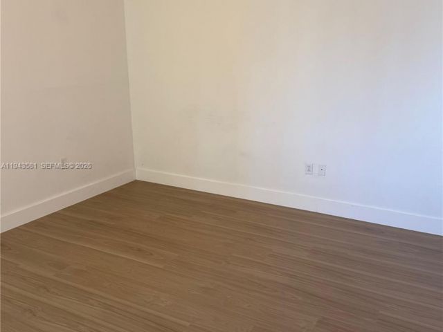 Квартира в аренду номер1027 - фото 7439002