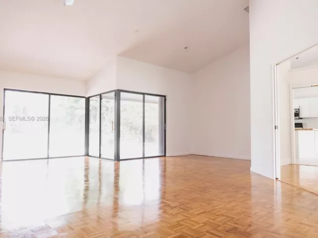 Дом в аренду по адресу 8775 SW 57th St - фото 7128370