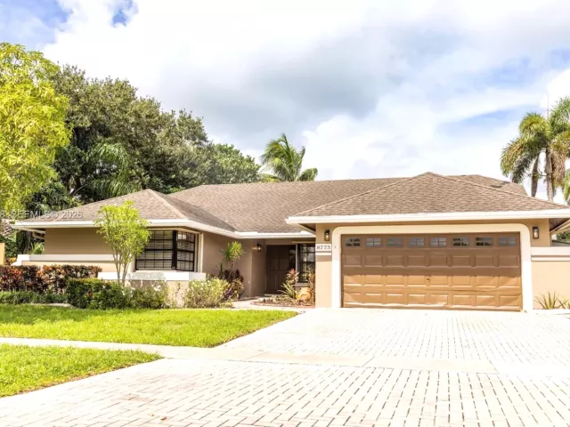 Дом в аренду по адресу 8775 SW 57th St - фото 7128372