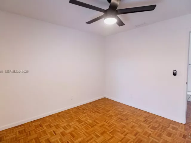 Дом в аренду по адресу 8775 SW 57th St - фото 7128354