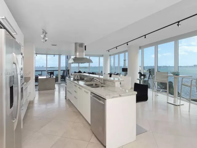 Продажа квартиры #712 - фото 7168338