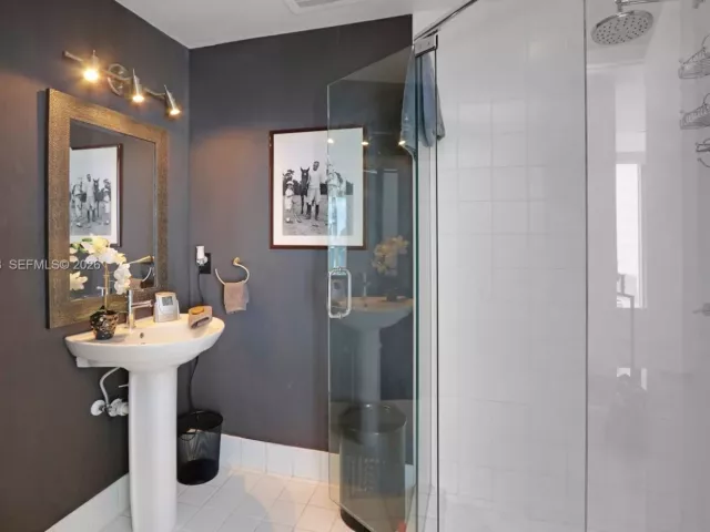 Продажа квартиры #712 - фото 7168341