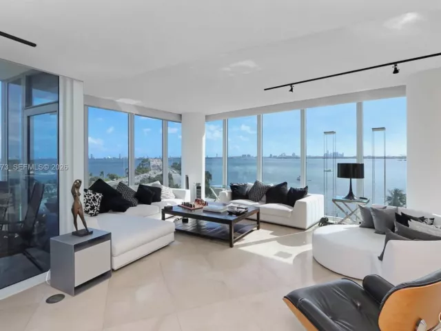 Продажа квартиры #712 - фото 7168336