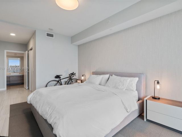 Продажа квартиры #3702 - фото 7098971