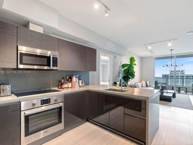 Продажа квартиры #3702 - фото 7098975