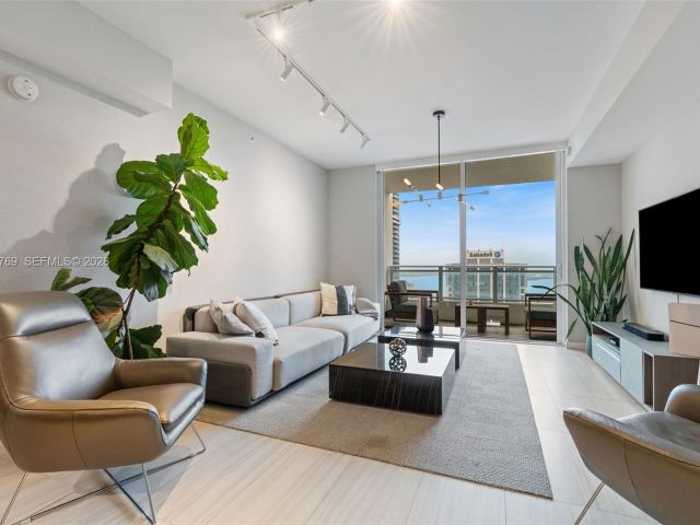 Продажа квартиры #3702 - фото 7098984