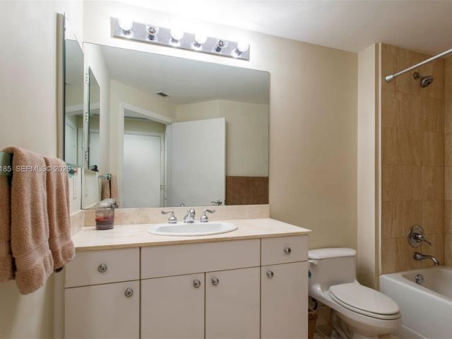 Продажа квартиры #502 - фото 7110702