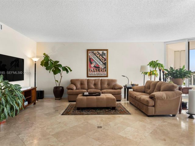 Продажа квартиры #502 - фото 7110712