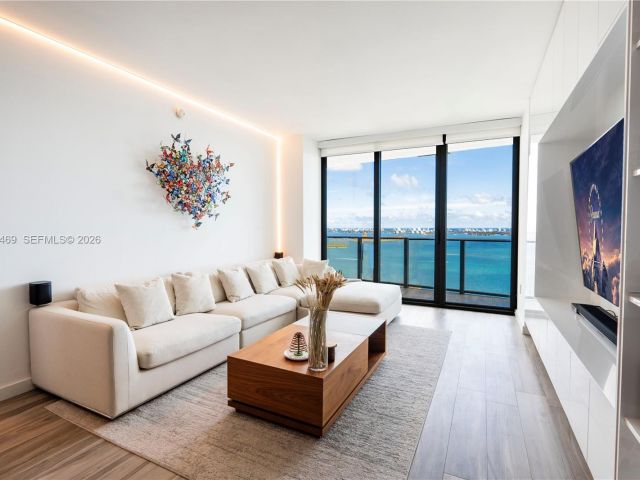 Продажа квартиры #3402 - фото 7101754