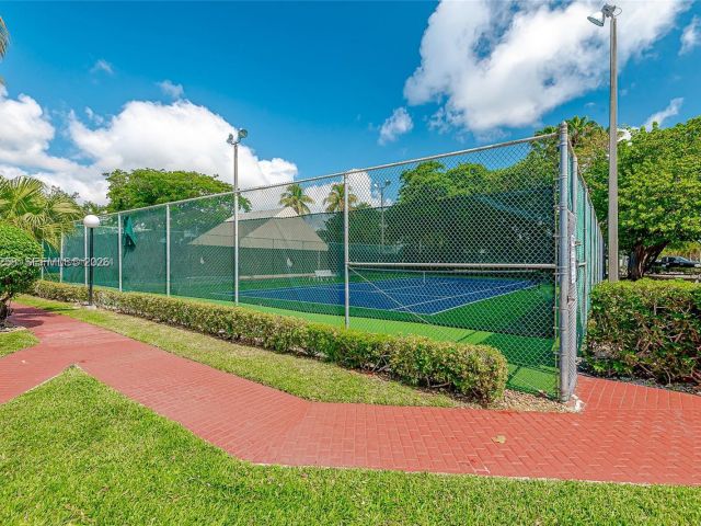 Дом в аренду по адресу 2753 S Parkview Dr - фото 7146629