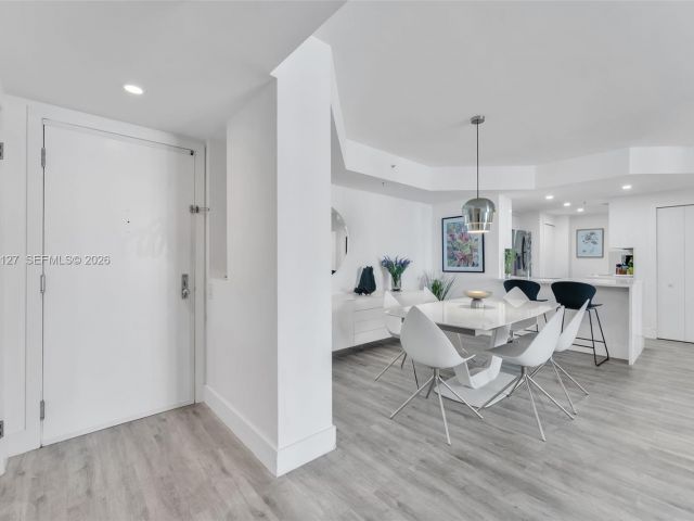 Продажа квартиры #1506 - фото 7176097