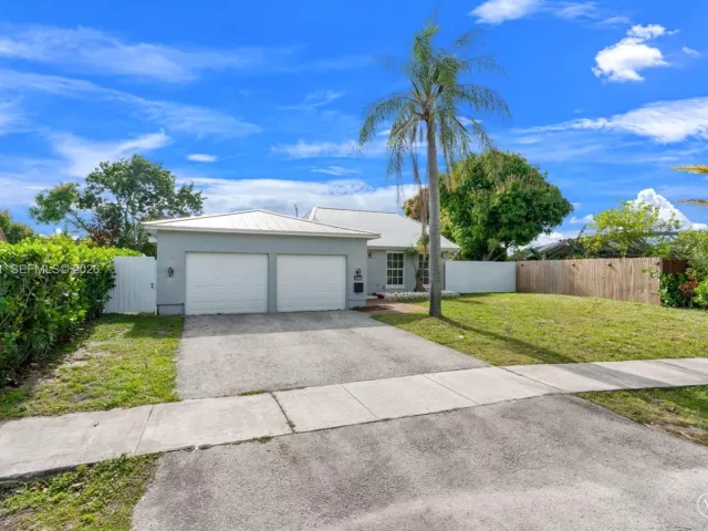 Дом в аренду по адресу 3604 Boulevard Chatelaine - фото 7117173