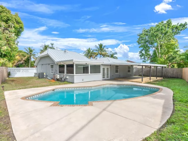 Дом в аренду по адресу 3604 Boulevard Chatelaine - фото 7117157