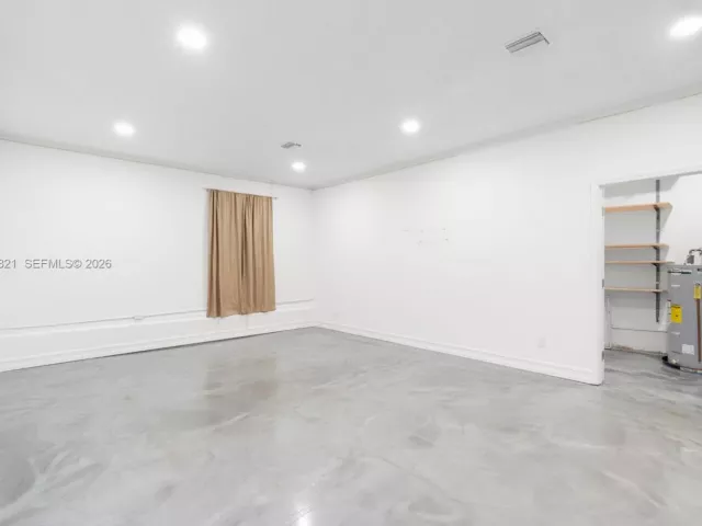 Дом в аренду по адресу 3604 Boulevard Chatelaine - фото 7117159