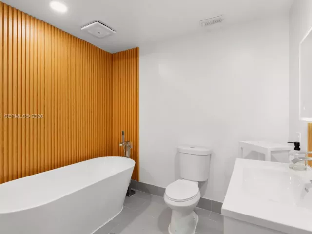 Дом в аренду по адресу 3604 Boulevard Chatelaine - фото 7117164