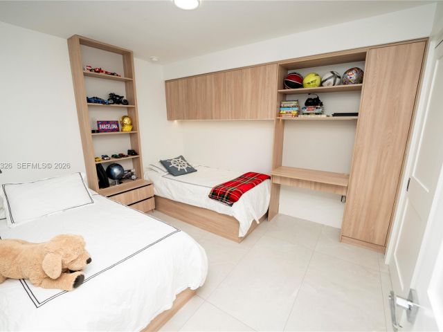 Дом в аренду по адресу 881 Ocean Dr TH15 - фото 7119505