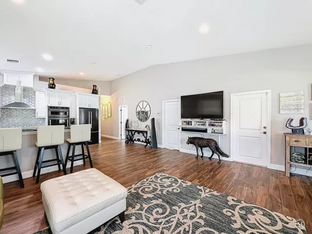 Продажа дома по адресу 2643 Kentucky Street - фото 9299097
