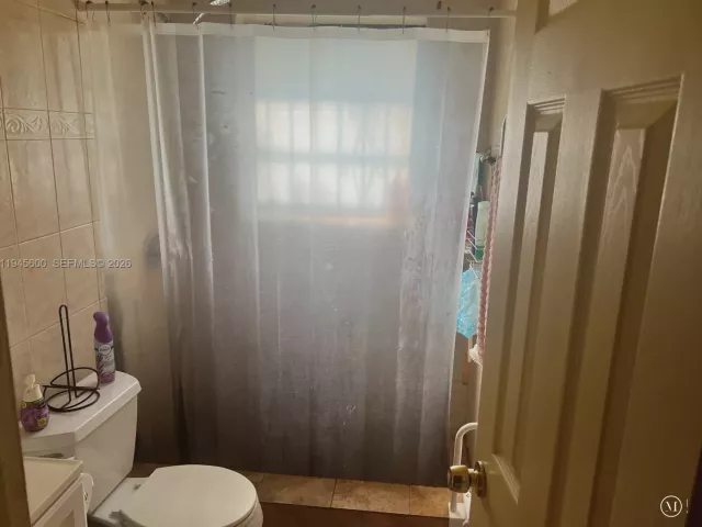 Продажа дома по адресу 12085 NW 11th Ave - фото 7153626