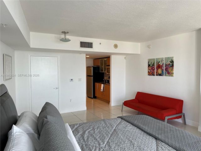 Квартира в аренду номер5408 - фото 7427723