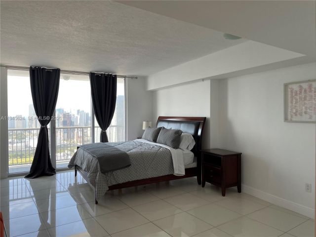 Квартира в аренду номер5408 - фото 7427729