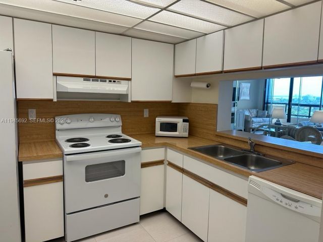 Квартира в аренду номер1710 - фото 7127607