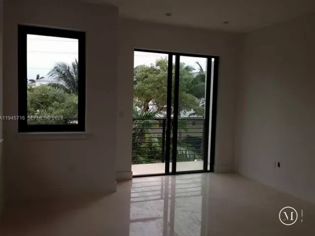 Дом в аренду по адресу 474 Fernwood Rd 474 - фото 7120989