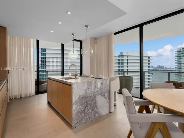 Продажа квартиры #2105 - фото 7131006