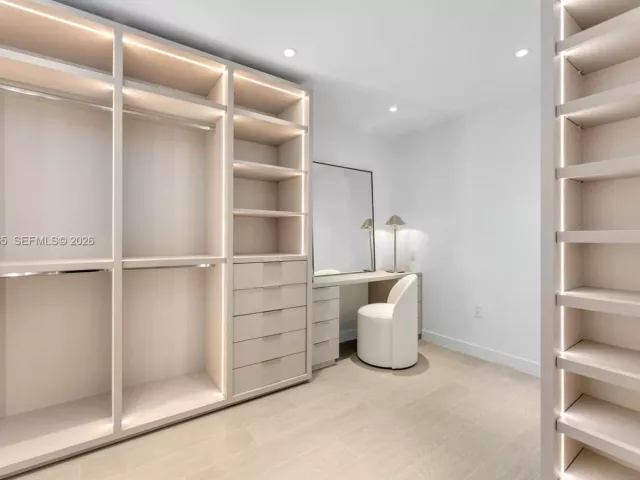 Продажа квартиры #2105 - фото 7130995