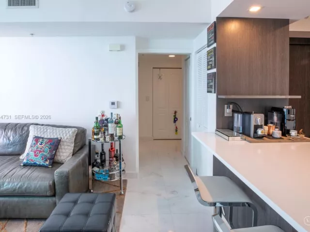 Продажа квартиры #1722 - фото 7121142