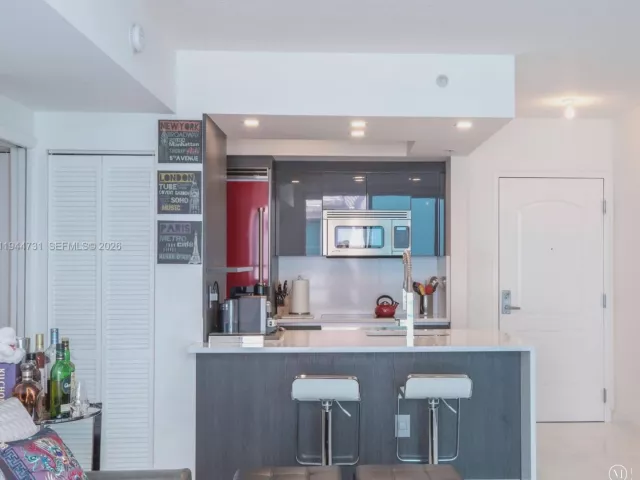 Продажа квартиры #1722 - фото 7121143