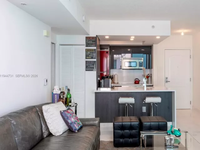 Продажа квартиры #1722 - фото 7121148