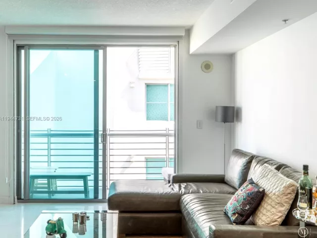 Продажа квартиры #1722 - фото 7121123