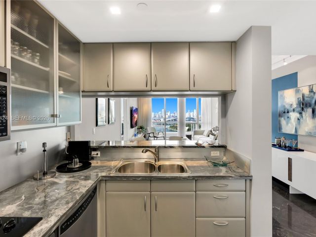 Продажа квартиры #2311 - фото 7127895