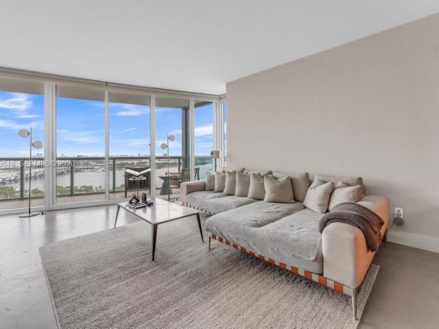 Продажа квартиры #2409 - фото 7191477