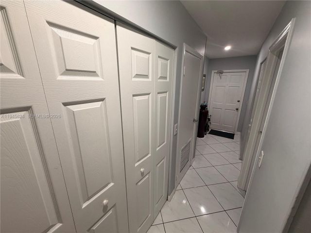 Продажа дома по адресу 9601 NW 16th St - фото 7121758