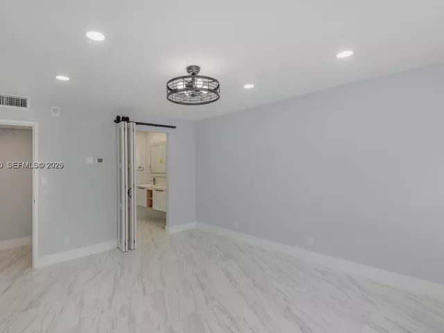 Продажа квартиры #706 - фото 7127516