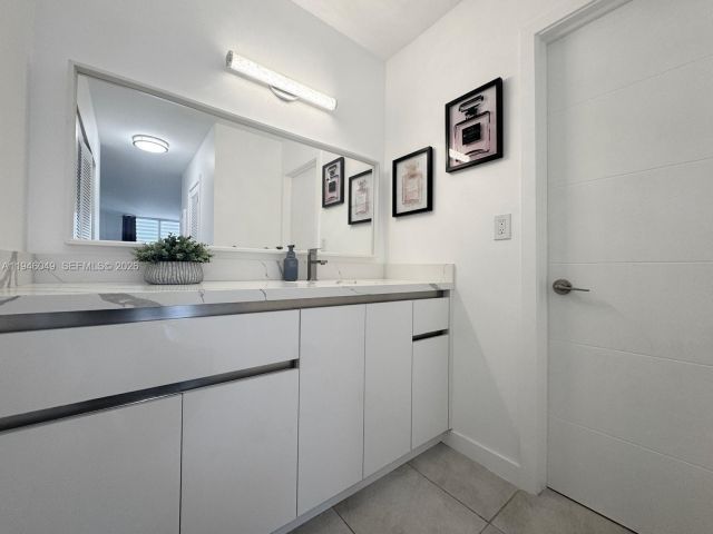 Продажа квартиры #1710 - фото 7128239