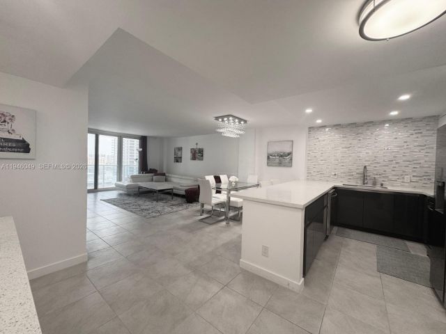 Продажа квартиры #1710 - фото 7128254