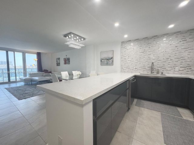 Продажа квартиры #1710 - фото 7128257