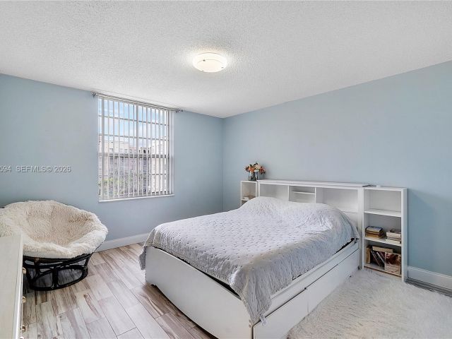 Продажа квартиры #2512 - фото 7443812