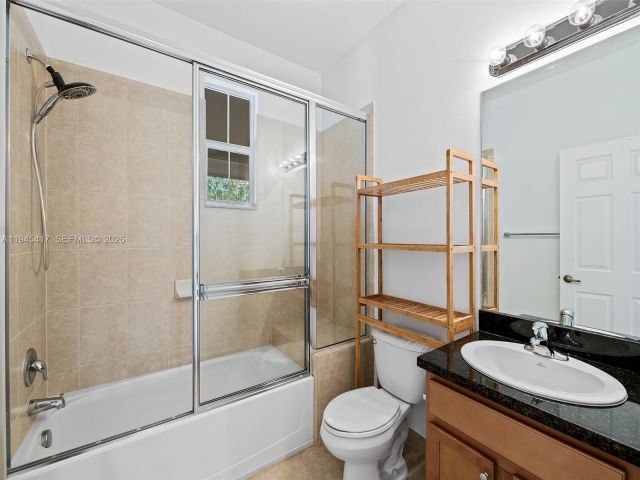 Дом в аренду по адресу 14762 SW 12th St - фото 7454693