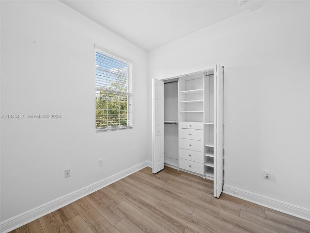 Дом в аренду по адресу 14762 SW 12th St - фото 7454698