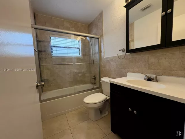 Дом в аренду по адресу 21374 Summertrace Cir - фото 7128713