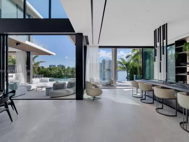 Продажа дома по адресу 217 E Rivo Alto Dr - фото 7129124