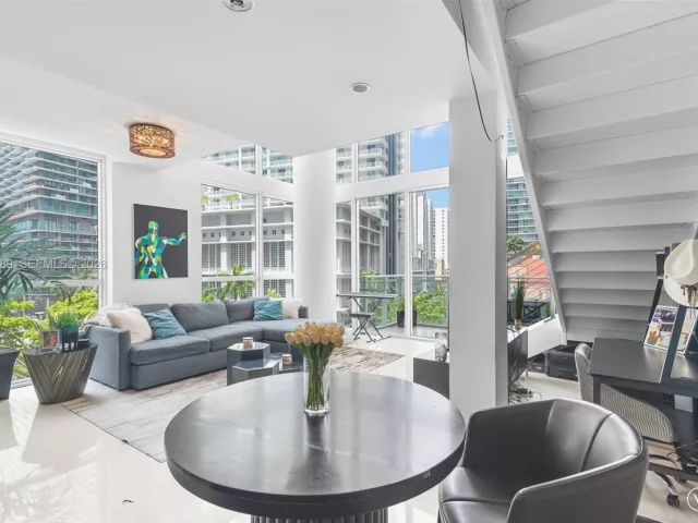 Продажа квартиры #513 - фото 7131635